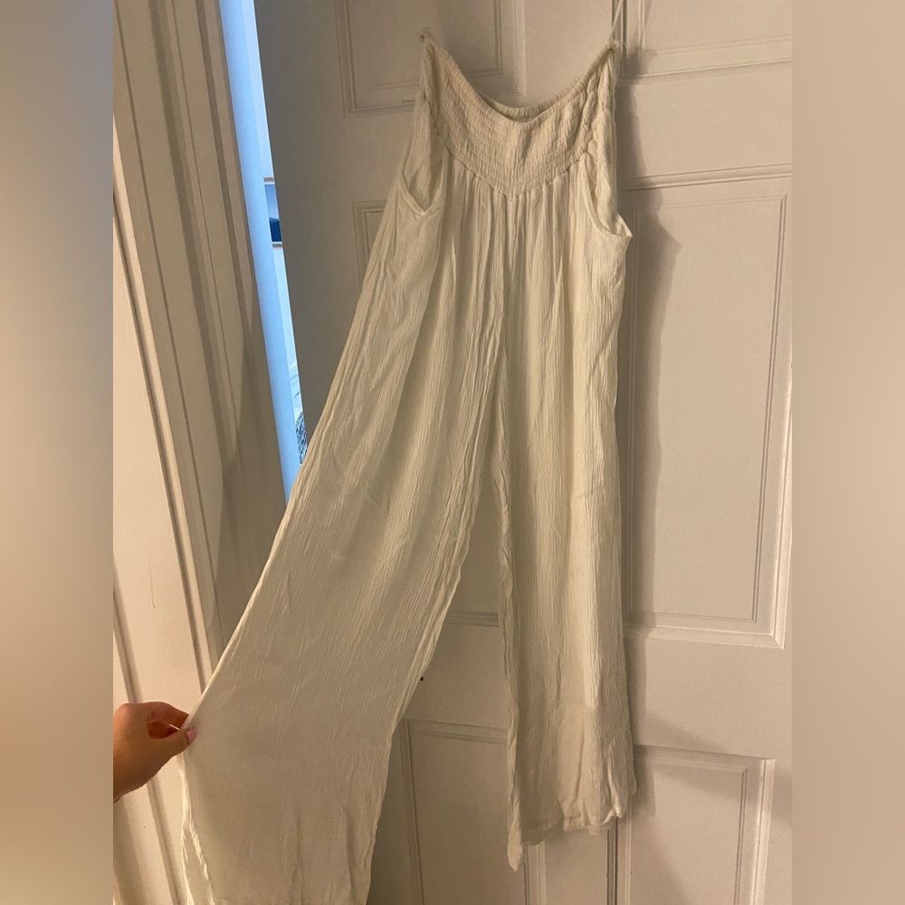 White beach pants